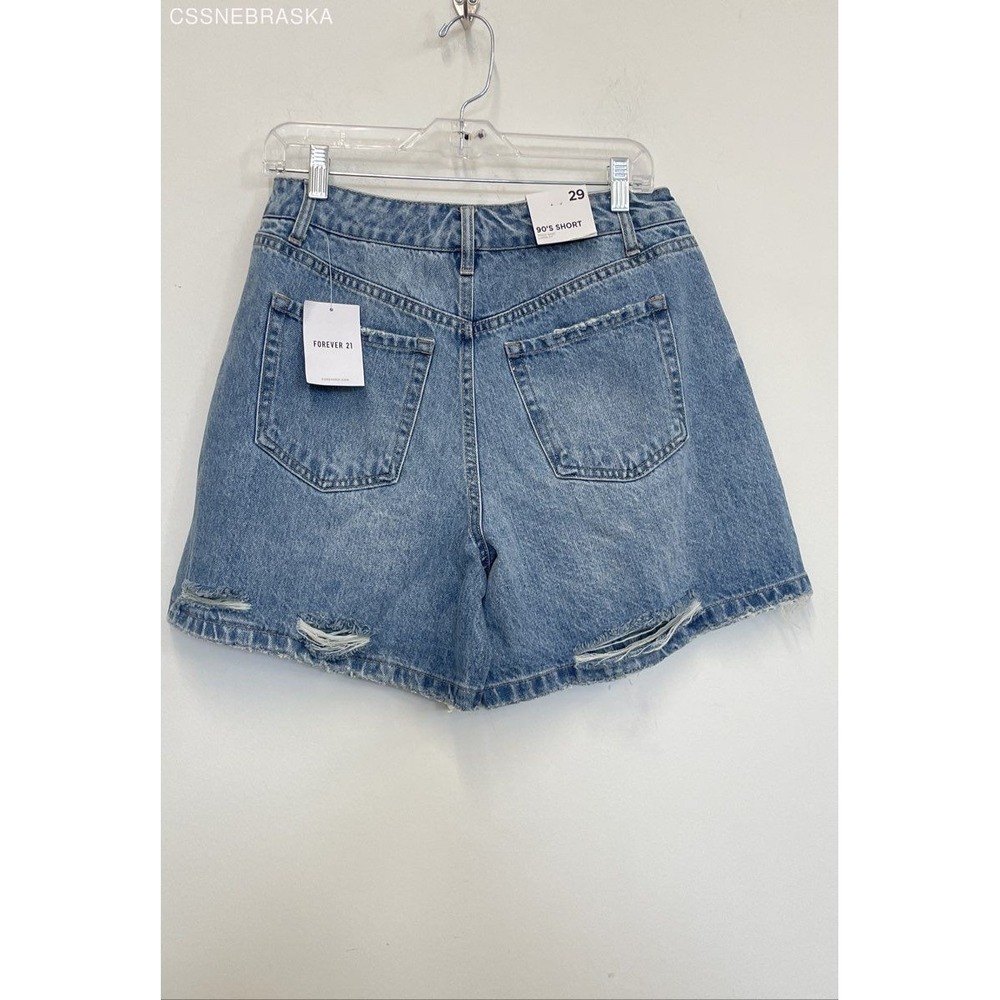 Forever 21 - 90s fit mom Jean Shorts‎ - Size 29 - Picture 3 of 8